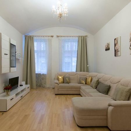 Spacious Apartment Near Wenceslas Square Praga Zewnętrze zdjęcie