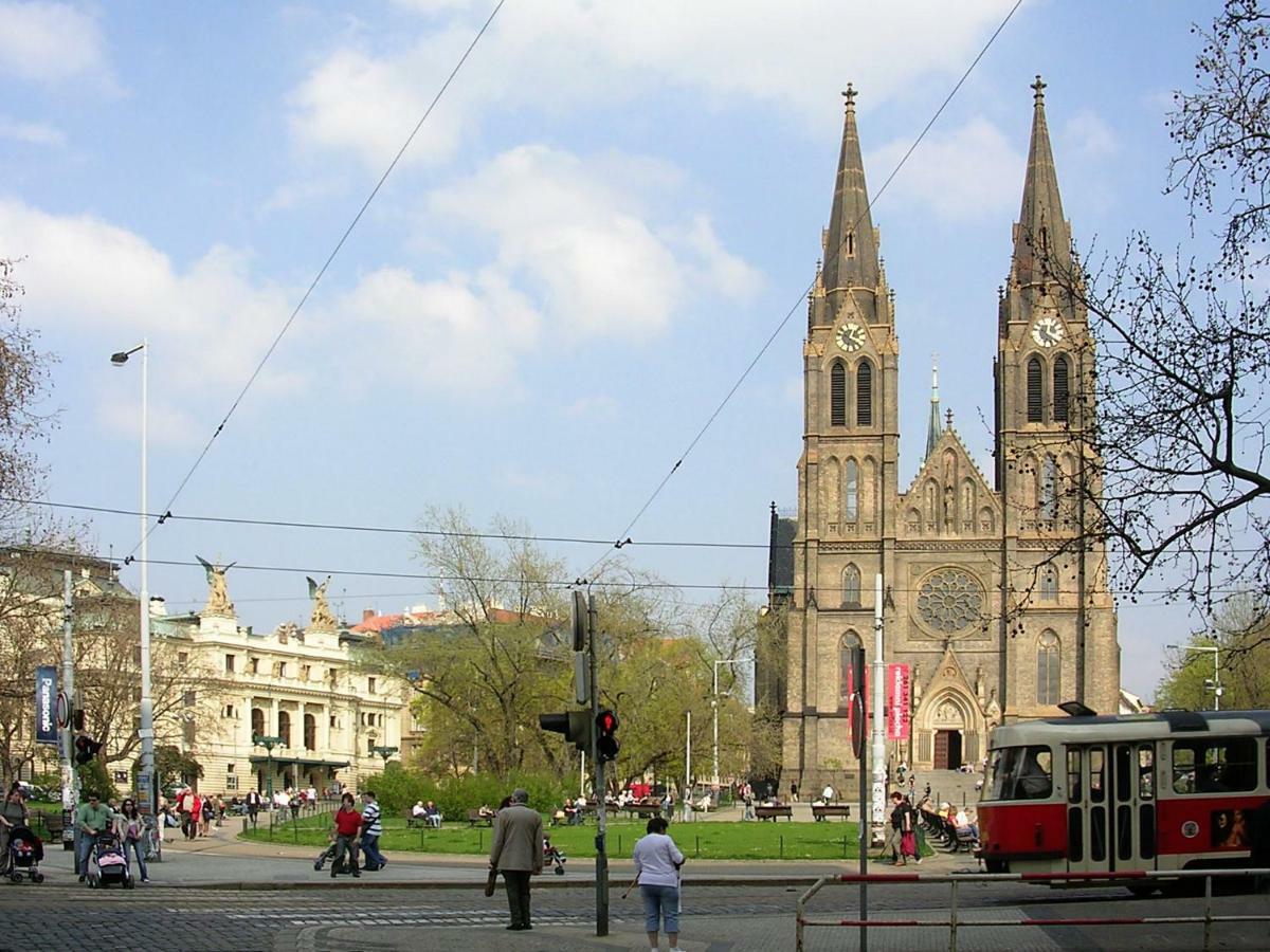 Spacious Apartment Near Wenceslas Square Praga Zewnętrze zdjęcie