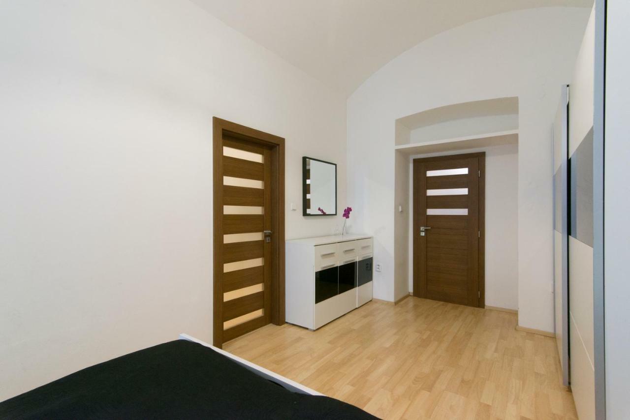 Spacious Apartment Near Wenceslas Square Praga Zewnętrze zdjęcie